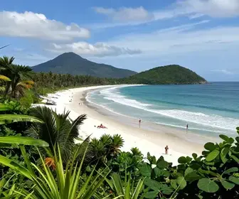 Descubra a Praia do Paraíso em Mosqueiro: Um Refúgio no Pará