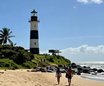 Descubra o Encanto do Farol de Salinópolis: Uma Joia do Pará