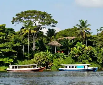 Descubra os Melhores Passeios de Barco em Santarém, Pará