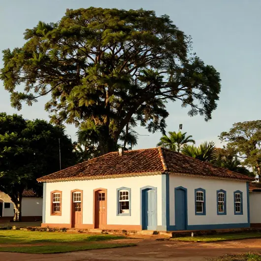 Discover Locay