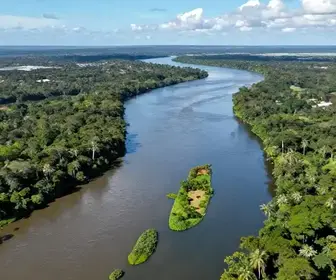 Explorando o Encontro das Águas em Santarém: Um Espetáculo Natural